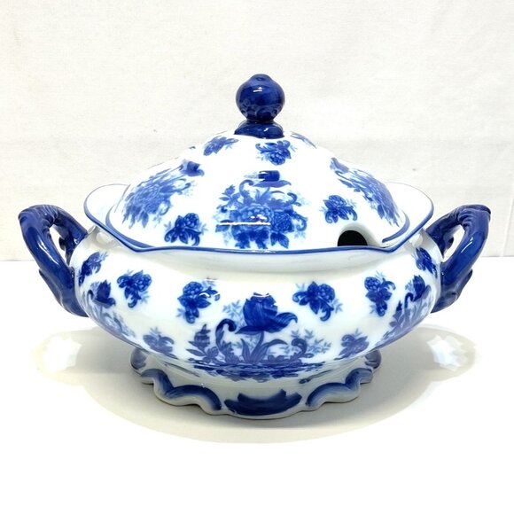 Cracker Barrel Porcelain Soup Tureen w/ Lid Blue & White Floral Retired 1990 VTG